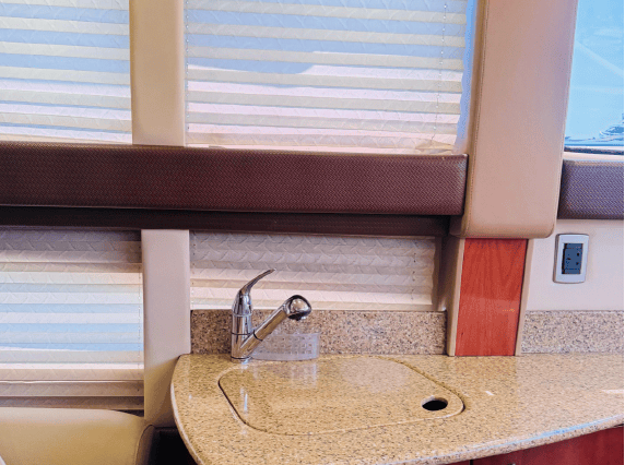 45ft Meridian mini kitchen Dubai Marina rental