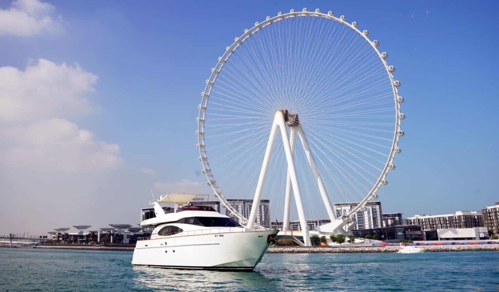 80ft Azimut yacht bow with Wheel Dubai View Dubai Marina rental