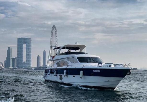 85ft Bu Mubarak with Jacuzzi Private Dubai Charter