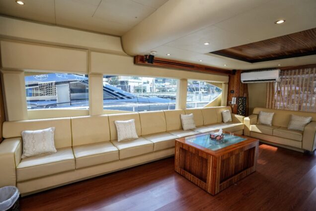 85ft Bu Mubarak with Jacuzzi yacht salon lounge Dubai Marina rental