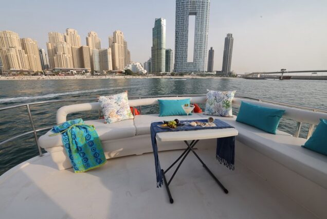 Luxury 63ft SEA RAY flybridge Dubai Marina sunset cruise