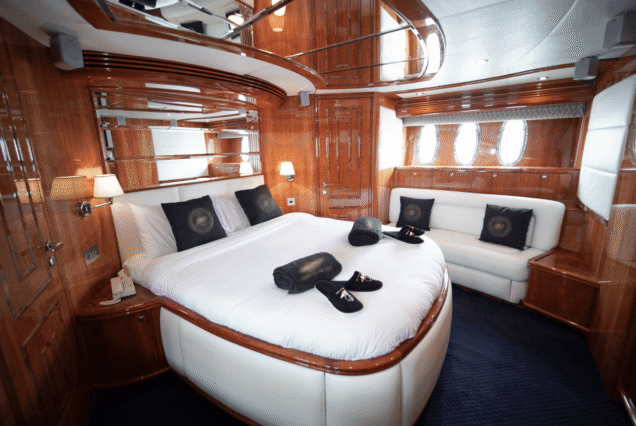 66ft Majesty Bella Vita master cabin bedroom Dubai yacht rental