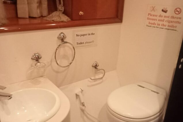 65ft Yacht toilet and washroom Dubai Marina
