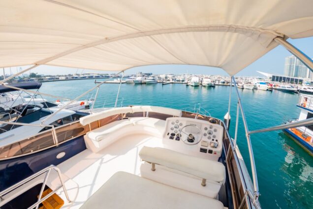 Hamdan 65ft Yacht flybridge Dubai Marina sunset cruise