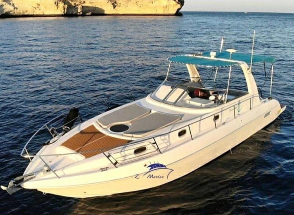 40ft-Italian-private-yacht-rental-dubai-marina.jpg