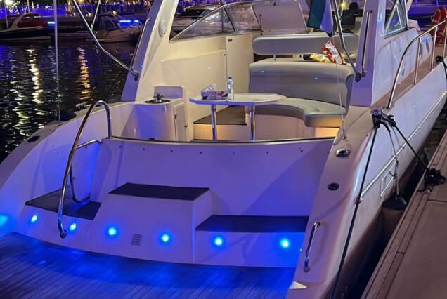 40ft Italian yacht swimming platform sea access Dubai Marina