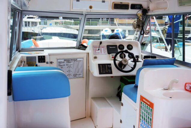 36ft Cruise Master Dubai indoor seating area with comfortable lounge space