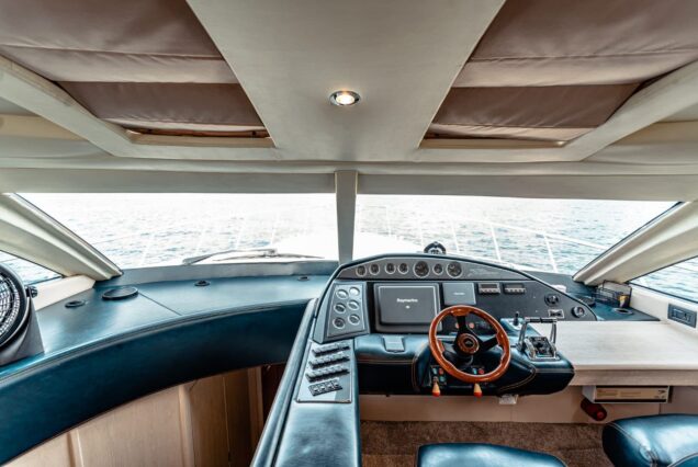 The 68ft Modern Yacht features a modern and comfortable indoor area for relaxing.