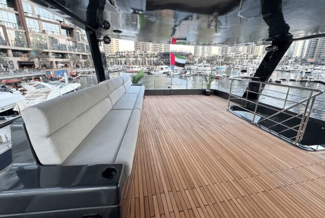 The 100ft Black Omega features a spacious flybridge, ideal for relaxing and enjoying panoramic views.