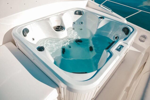82ft Duretti with Jacuzzi (Refitted 2025) jacuzzi Dubai Marina