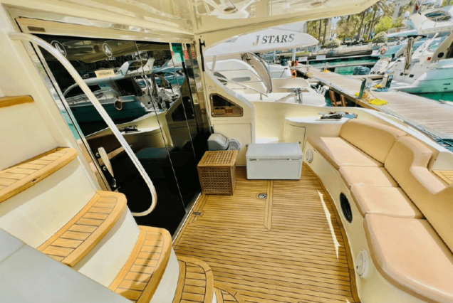 Gailo AZIMUT 50FT NEW Enterance Deck