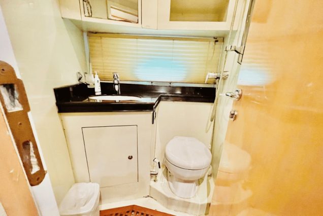 Majesty 48ft Yacht Dubai clean and practical washroom