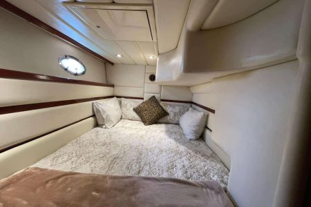 45ft Al SHAALI yacht master cabin bedroom Dubai yacht rental