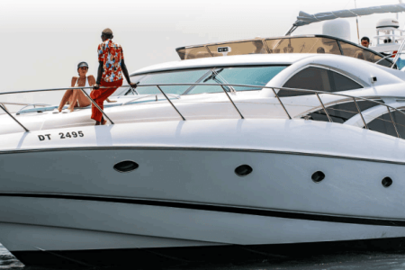 64ft Luxurious Sunseeker sunbed Dubai Marina